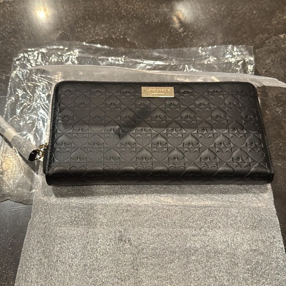 Kate Spade New York Women Penn Place Embossed Neda Zip Around Wallet Black